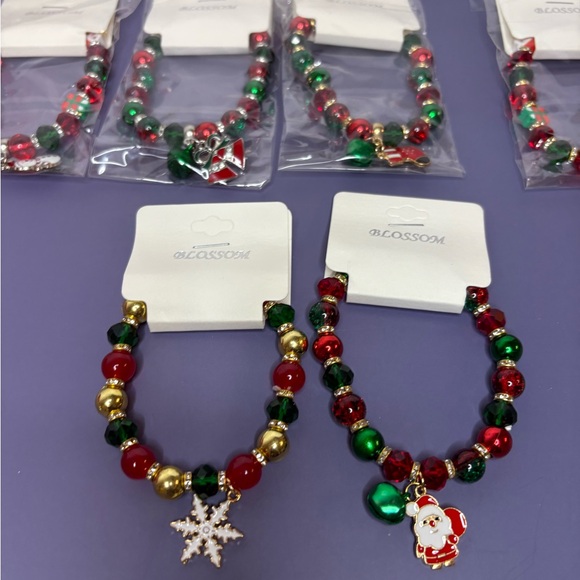 Set of two - Beaded Christmas braclets - Picture 4 of 15
